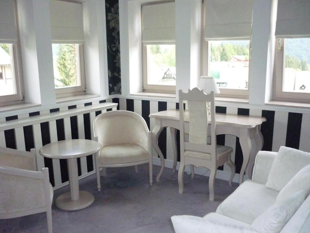 Vilele Lucia Luxury Mens Sana Sinaia Quarto foto